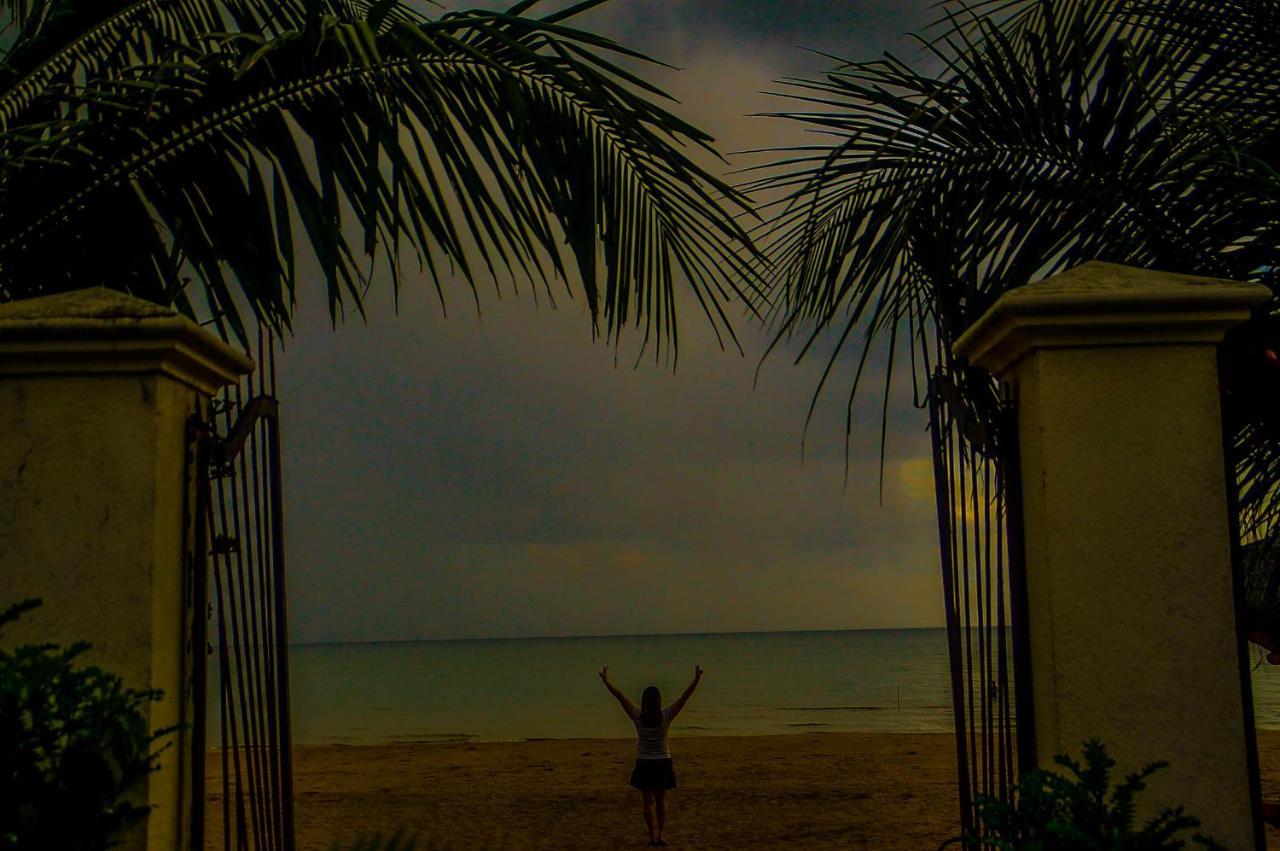 Camaya-An Paradise Beach Resort Malabugas Екстериор снимка